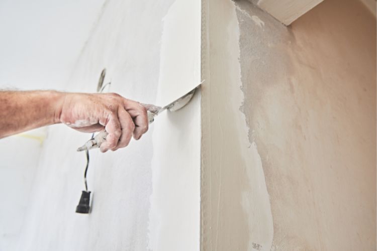 Wat heb je nodig om de muren te behangen in je huis?